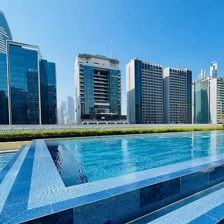 Vera Residences By Damac I 1Br Luxury Aparthotel 두바이 외부 사진