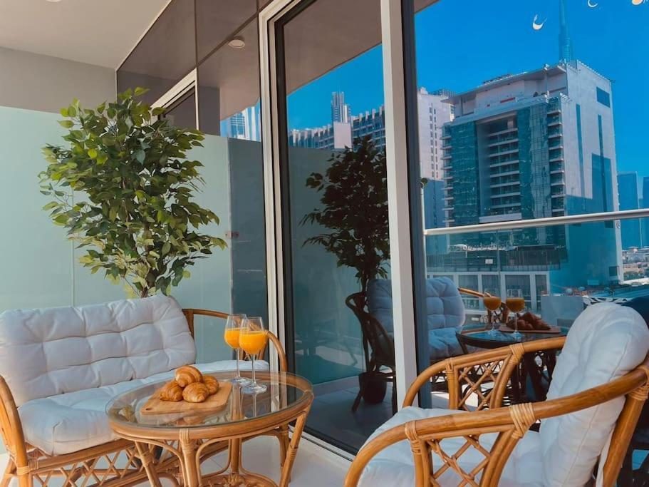 Vera Residences By Damac I 1Br Luxury Aparthotel 두바이 외부 사진